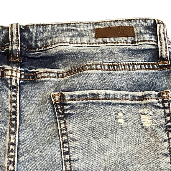 KUT From the Kloth Distressed Light Wash High Rise Shorts Size 6 - Picture 8 of 11